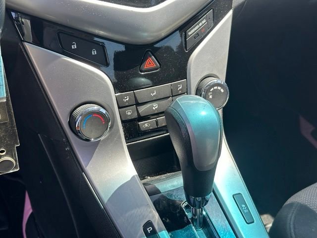 Used 2012 BLACK GRANITE METALLIC Chevrolet LS image 18