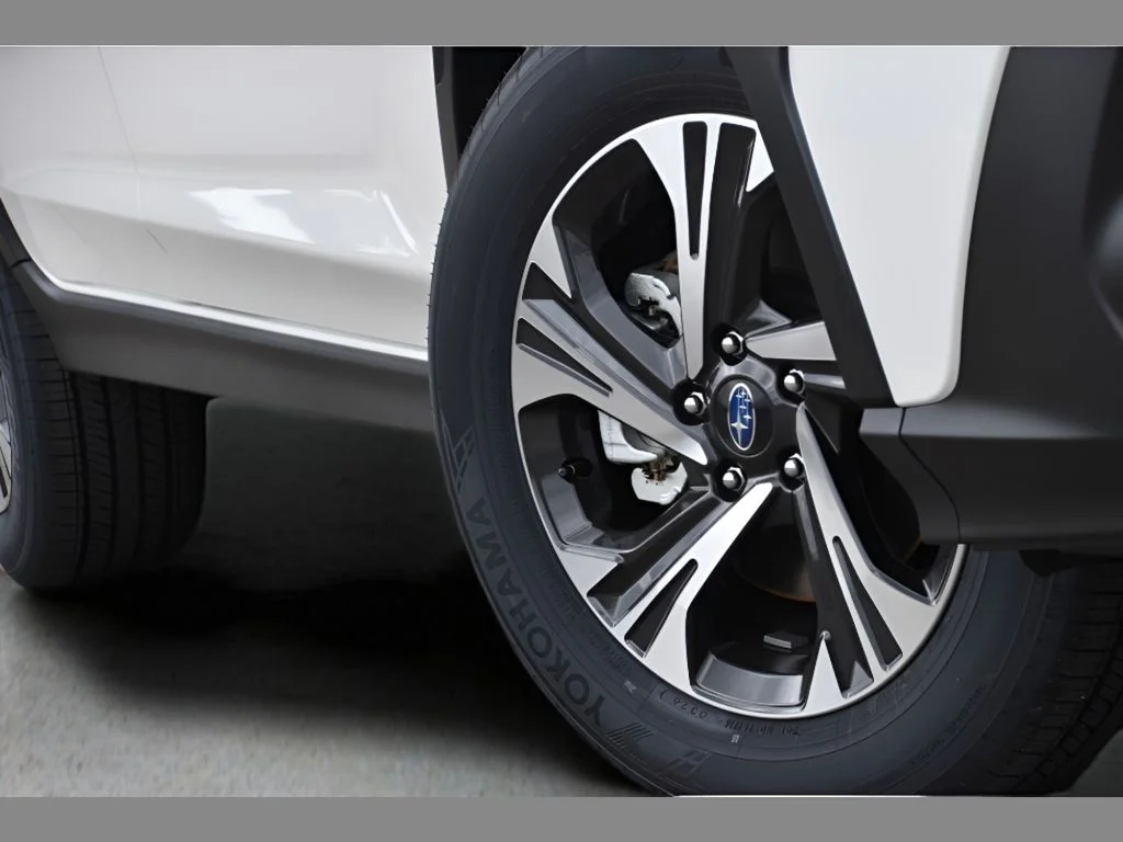 New 2026 Crystal White Pearl Subaru Premium image 11