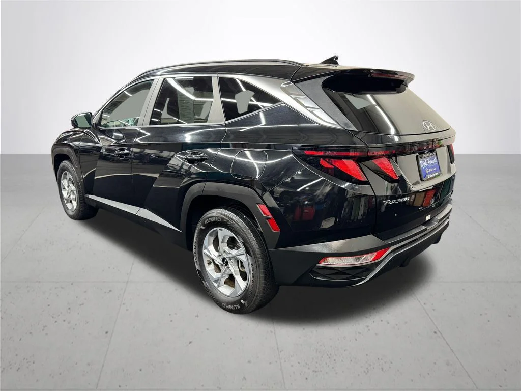 Used 2024 Black Hyundai SEL image 4