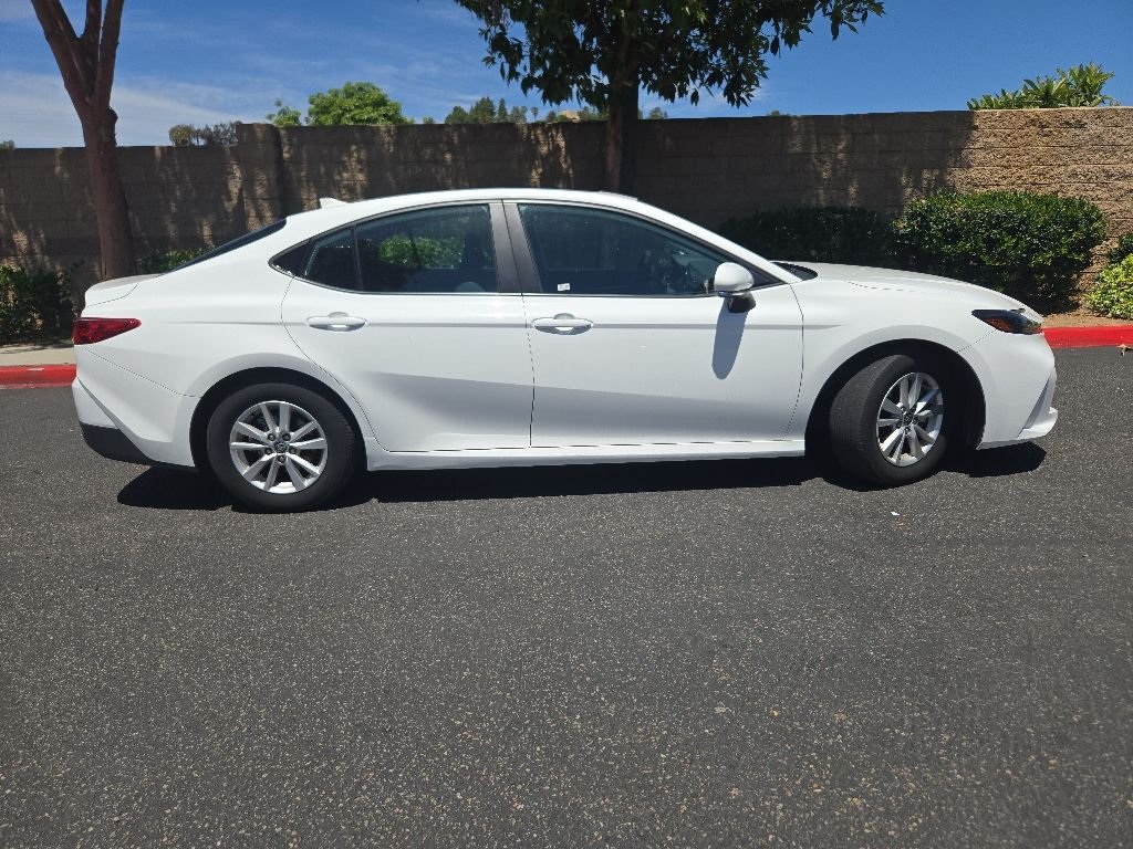 Used 2025 White Toyota LE image 9