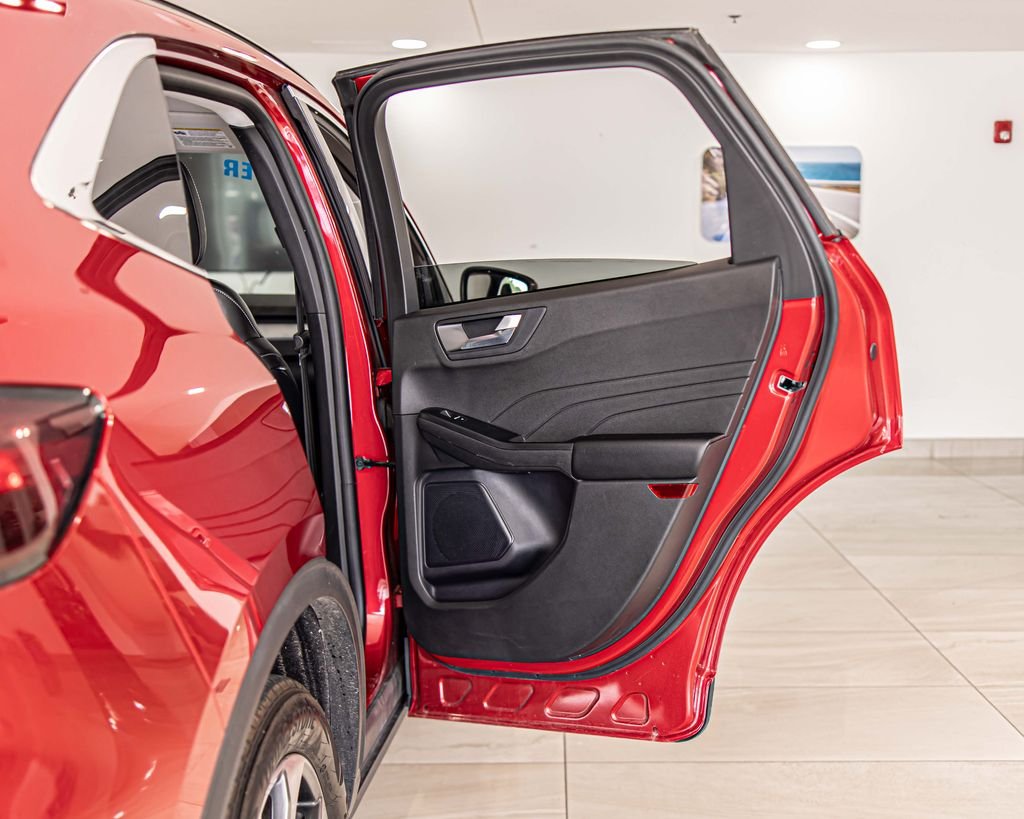 Used 2024 Red Ford Platinum image 38