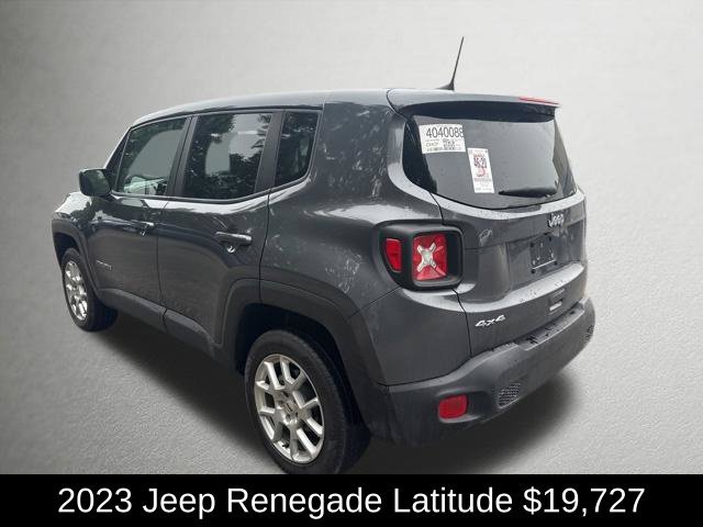 Used 2023 Graphite Gray Jeep Latitude image 3