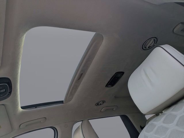 Used 2020 White Hyundai Limited image 22