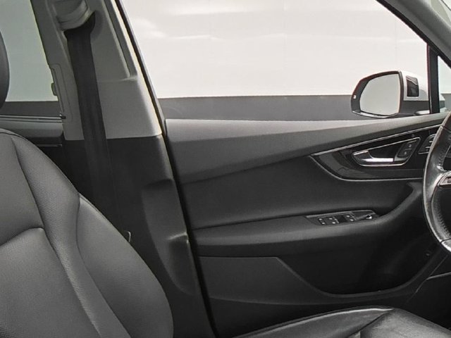 Used 2019 Silver Audi 55 Prestige image 34