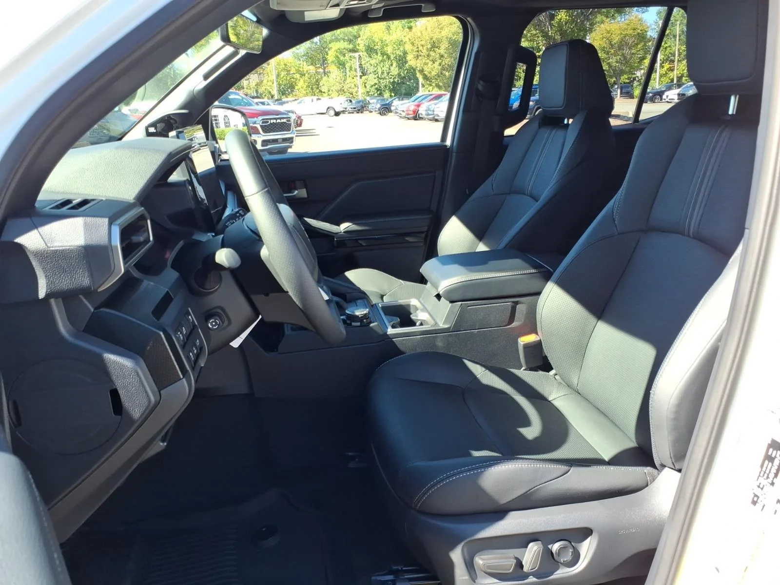 Used 2026 Wind Chill Pearl Toyota Limited image 20