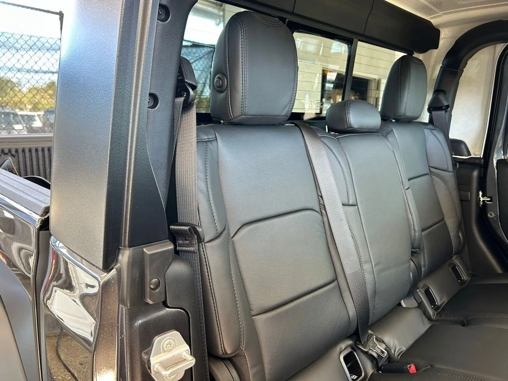 New 2026 Granite Crystal Metallic Clear-Coat Exterior Paint Jeep Sport image 42