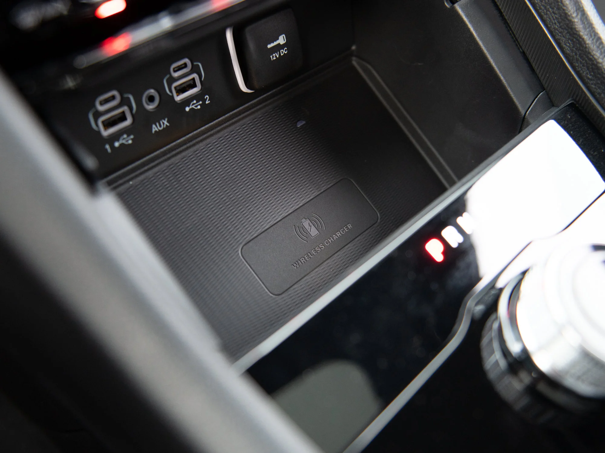 New 2025 White Jeep Altitude* image 17