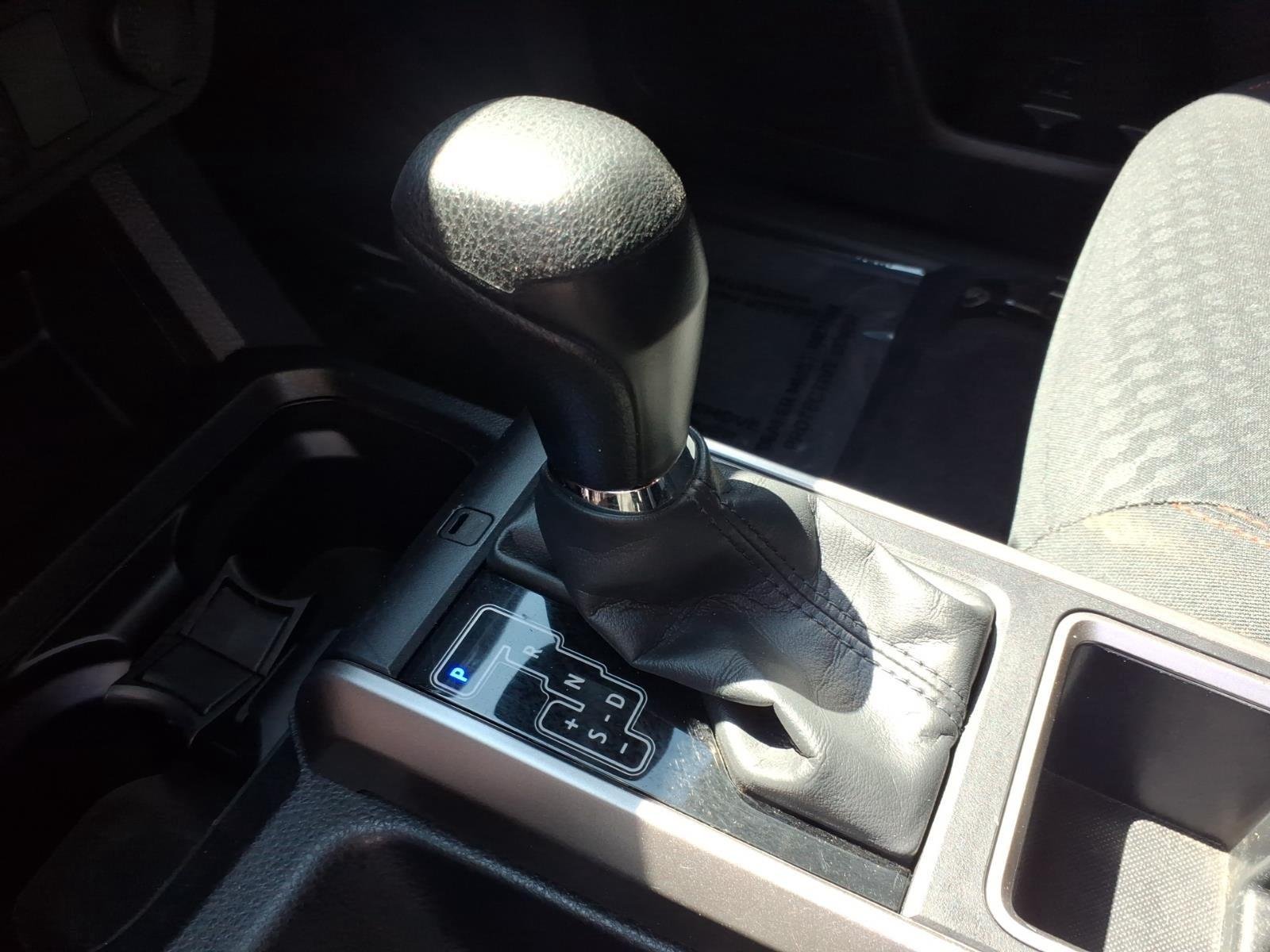 Used 2023 Ice Cap Toyota SR5 image 6