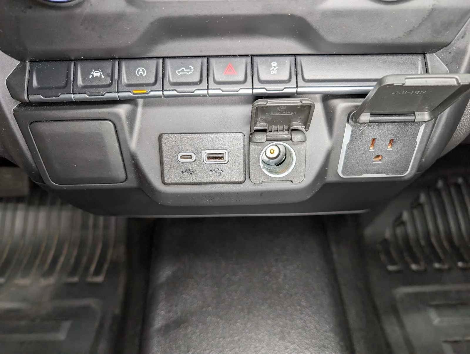 Used 2022 Summit White GMC Pro image 28