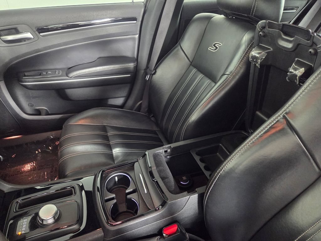 Used 2023 Silver Mist Clearcoat Chrysler 300S image 20