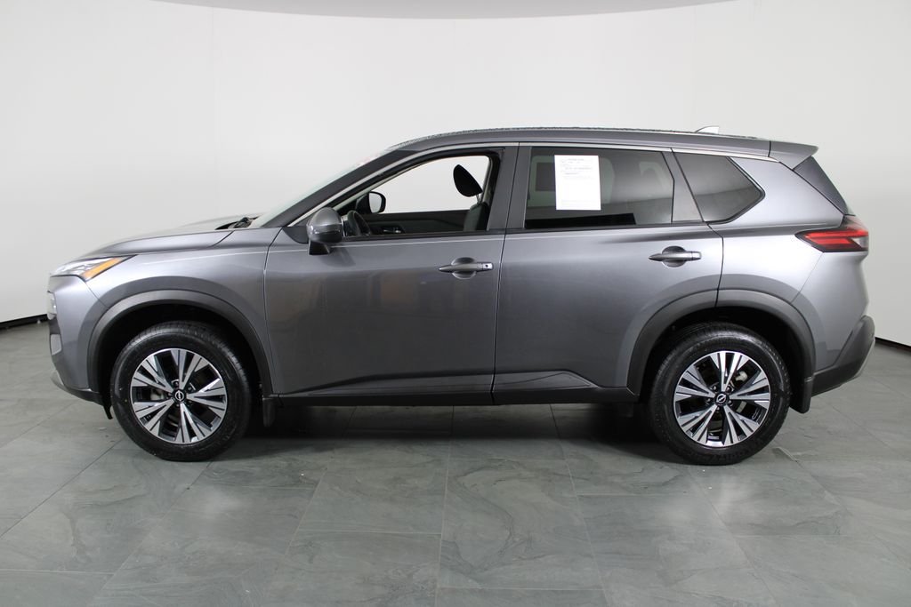 2022 Nissan Rogue SV - Photo 11