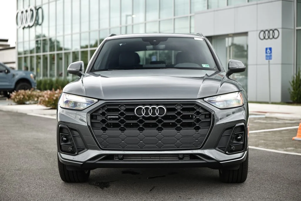 Used 2025 Tambora Gray Metallic Audi 2.0T Premium Plus image 13