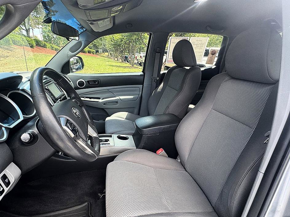Used 2015 Silver Sky Metallic Toyota Base image 10