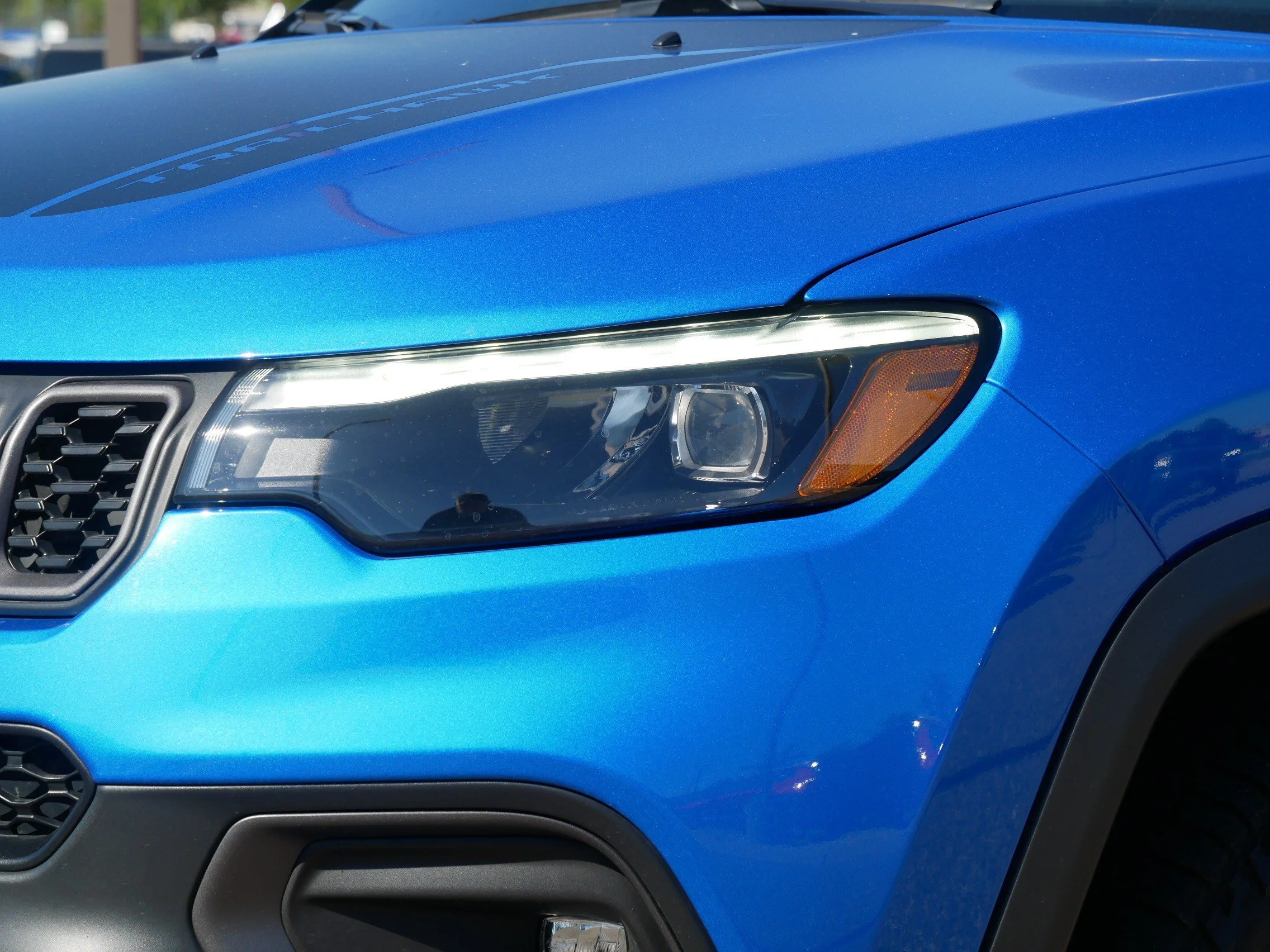 Used 2025 Hydro Blue Pearlcoat Jeep Trailhawk image 16