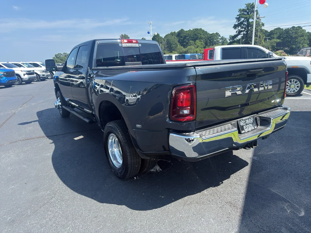 Used 2025 Forged Blue Metallic Ram Tradesman image 6