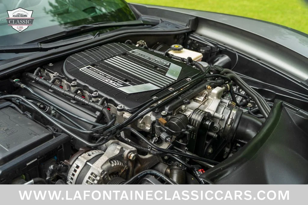 Used 2015 Gray Chevrolet Z06 image 42