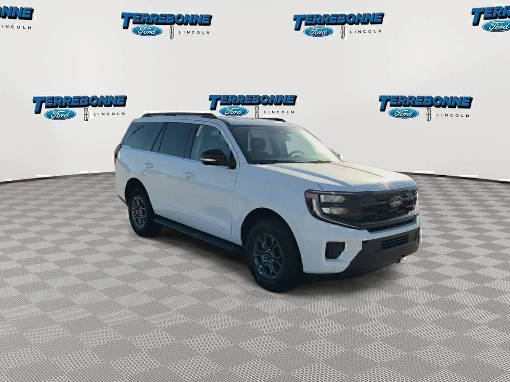 New 2026 Oxford White Ford Active image 2