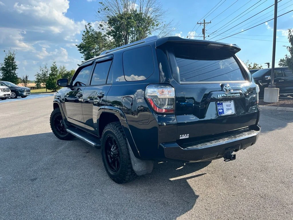 Used 2018 Black Toyota SR5 image 4