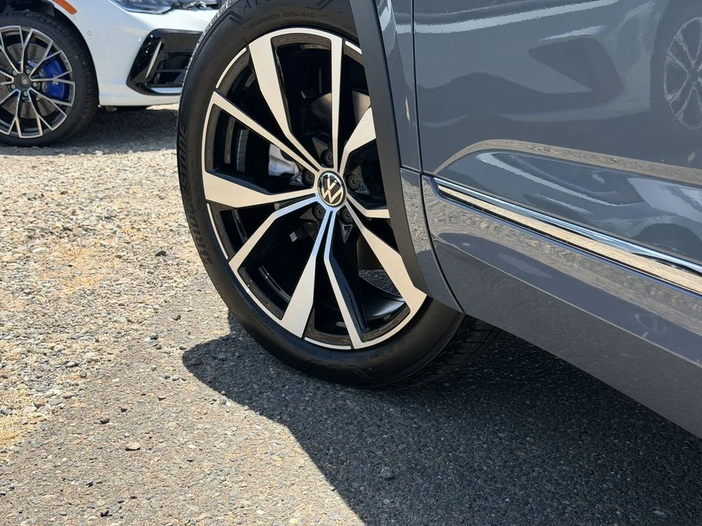 New 2026 Pure Gray Volkswagen SEL Premium R-Line image 12