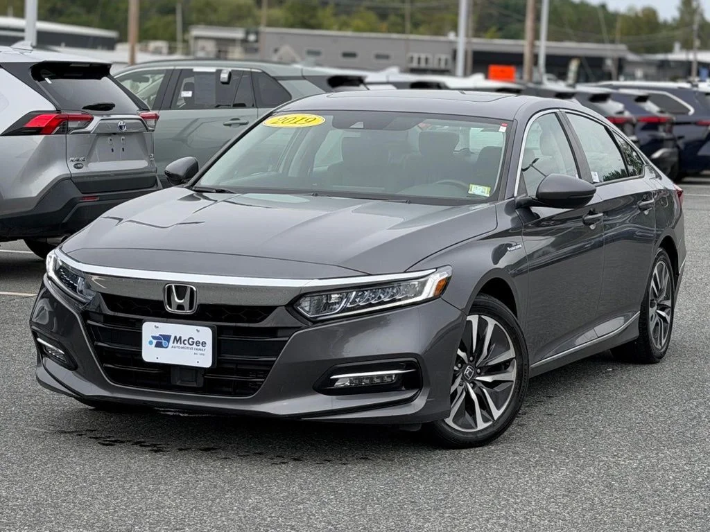 Used 2019  Honda EX-L image 1