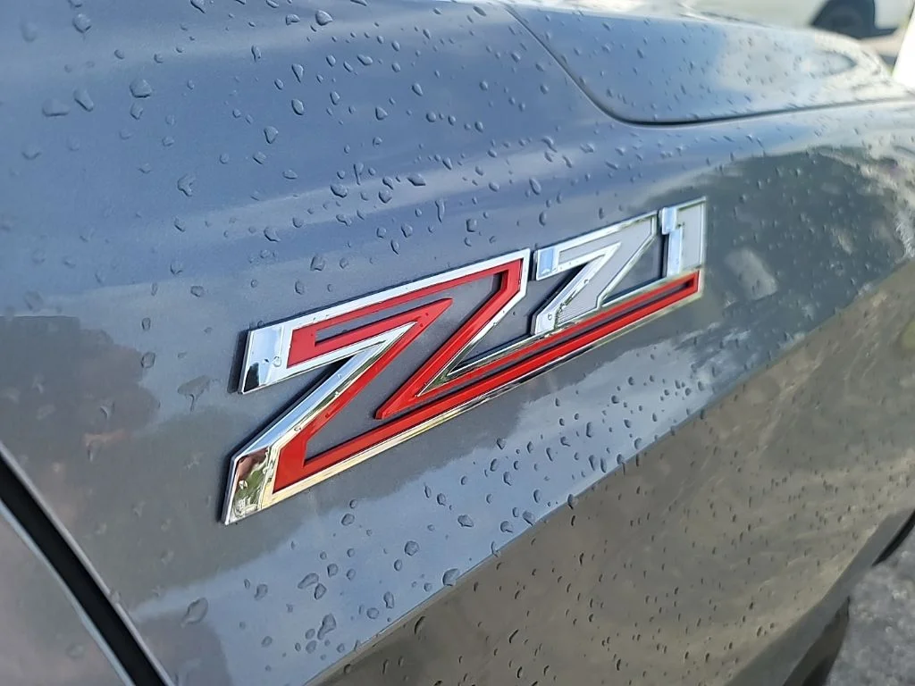 Used 2022 Gray Chevrolet Z71 image 9