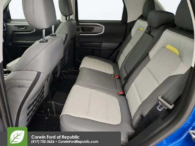 New 2026 Velocity Blue Metallic Ford Badlands® image 28