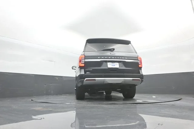 Used 2022 Dark Matter Metallic Ford Limited image 38
