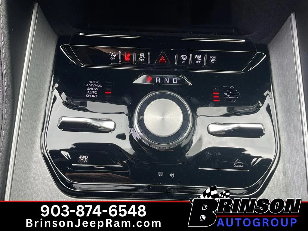 New 2026 Steel Blue Exterior Paint Jeep Upland image 16