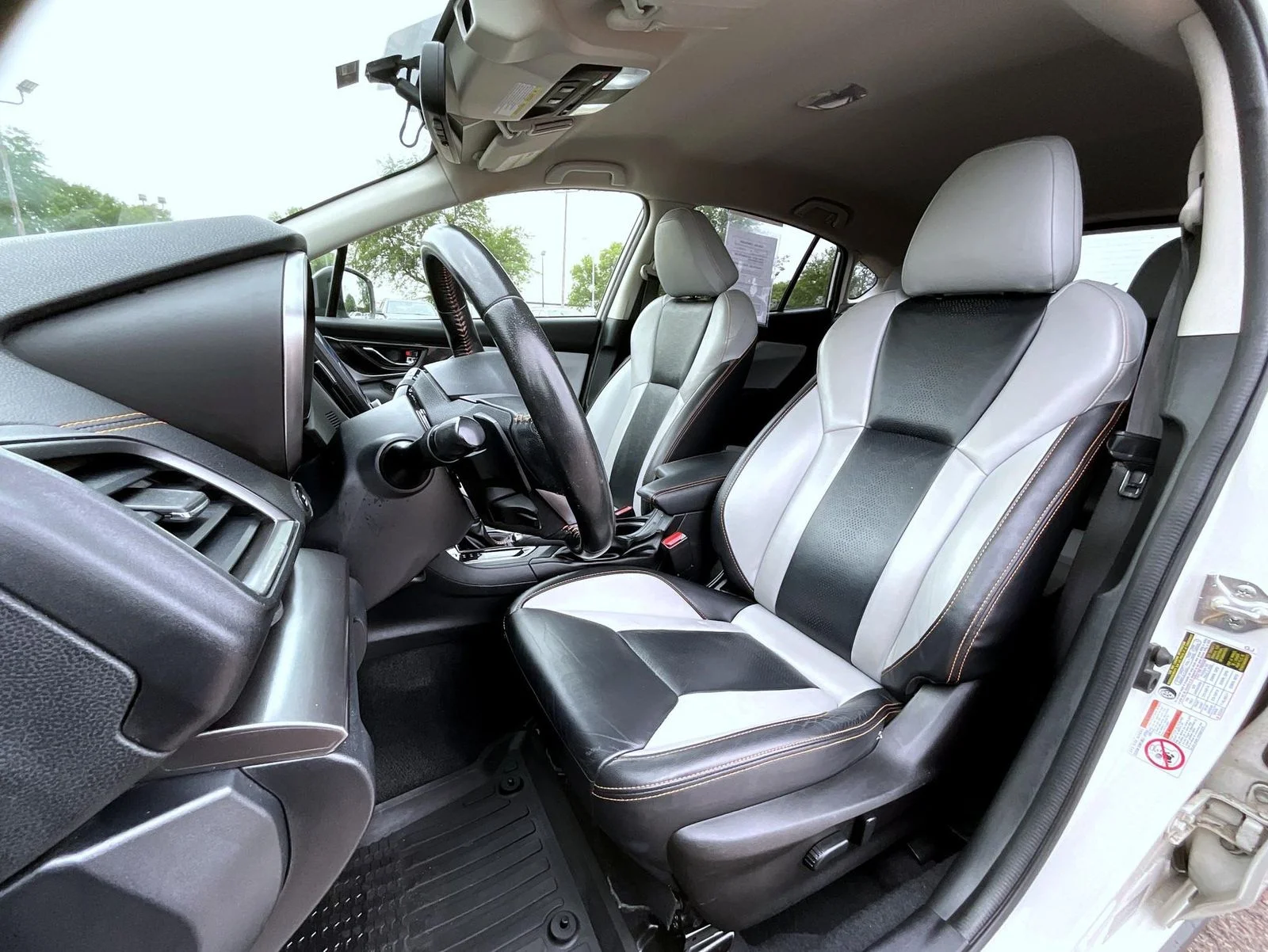 Used 2019 White Subaru 2.0i Limited image 11