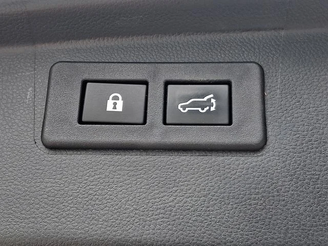 Used 2020 Black Subaru Touring image 34