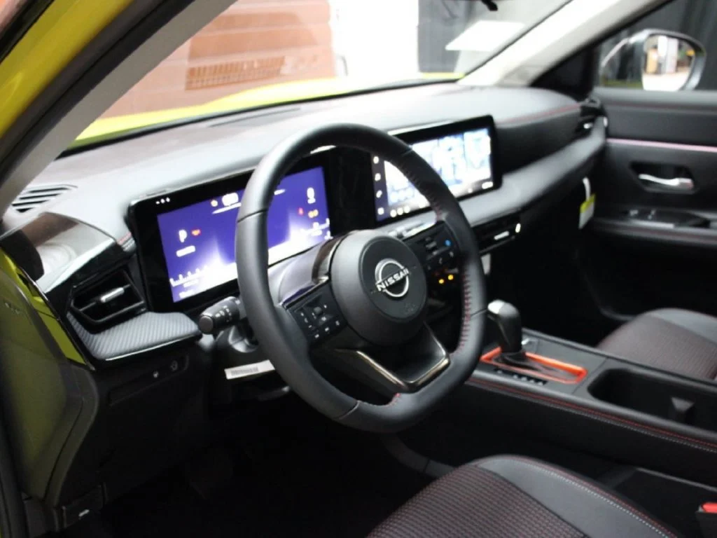 2026 Nissan KICKS SR - Photo 18