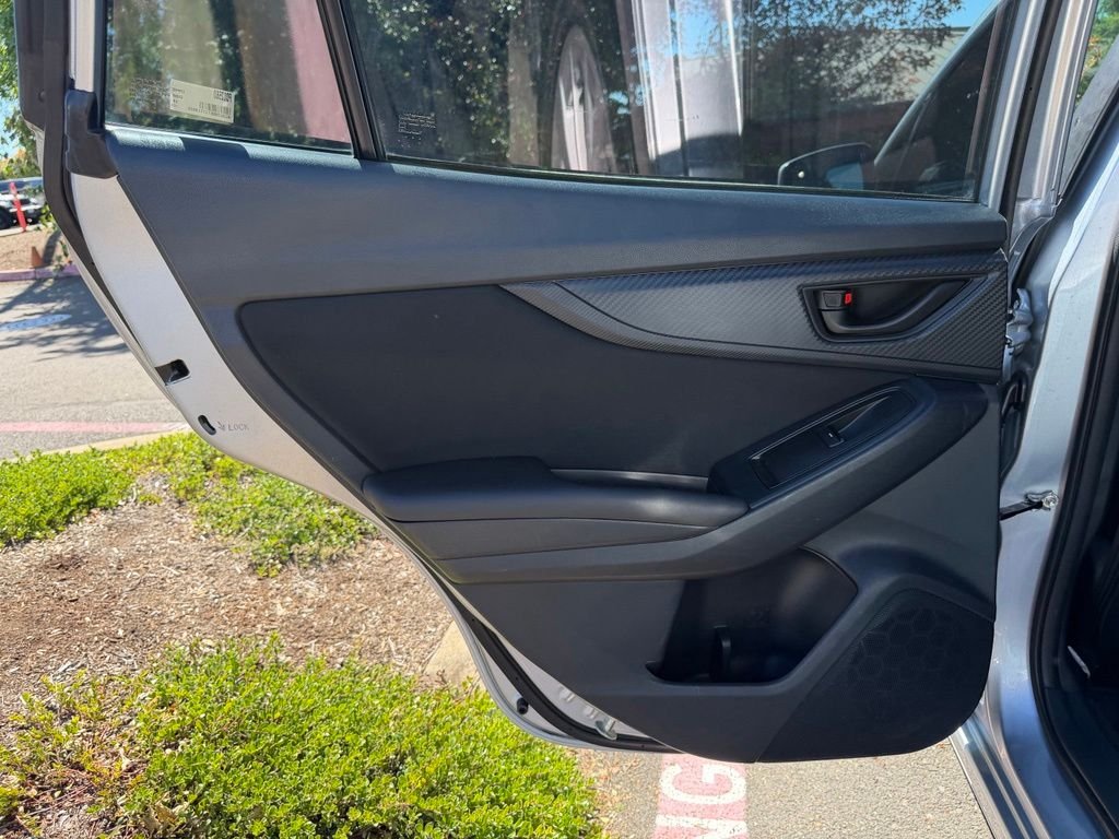Used 2018 Silver Subaru 2.0i Premium image 29