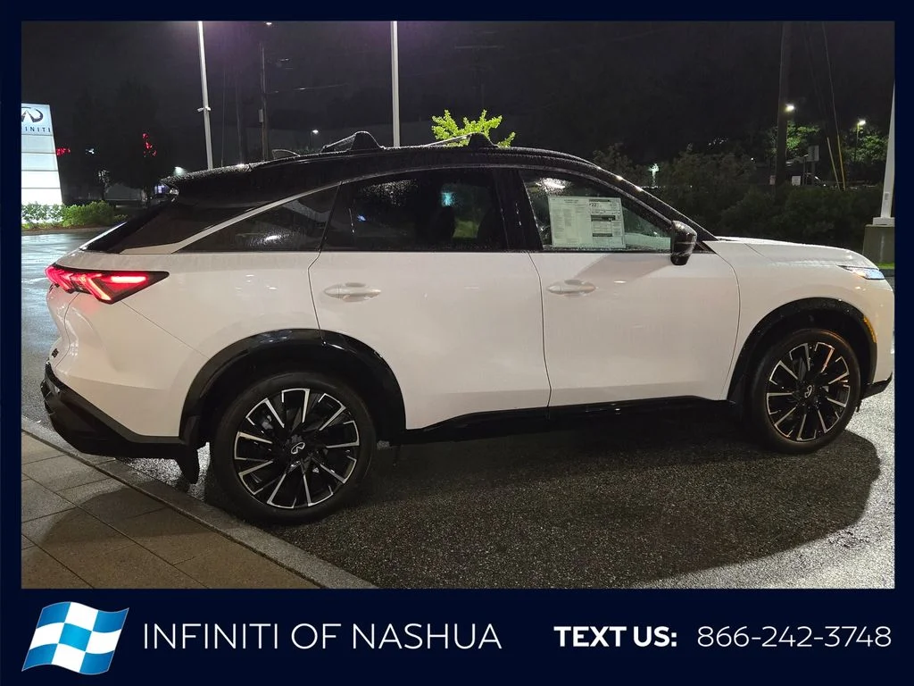 New 2027 2T RAD WHT INFINITI Autograph AWD image 14