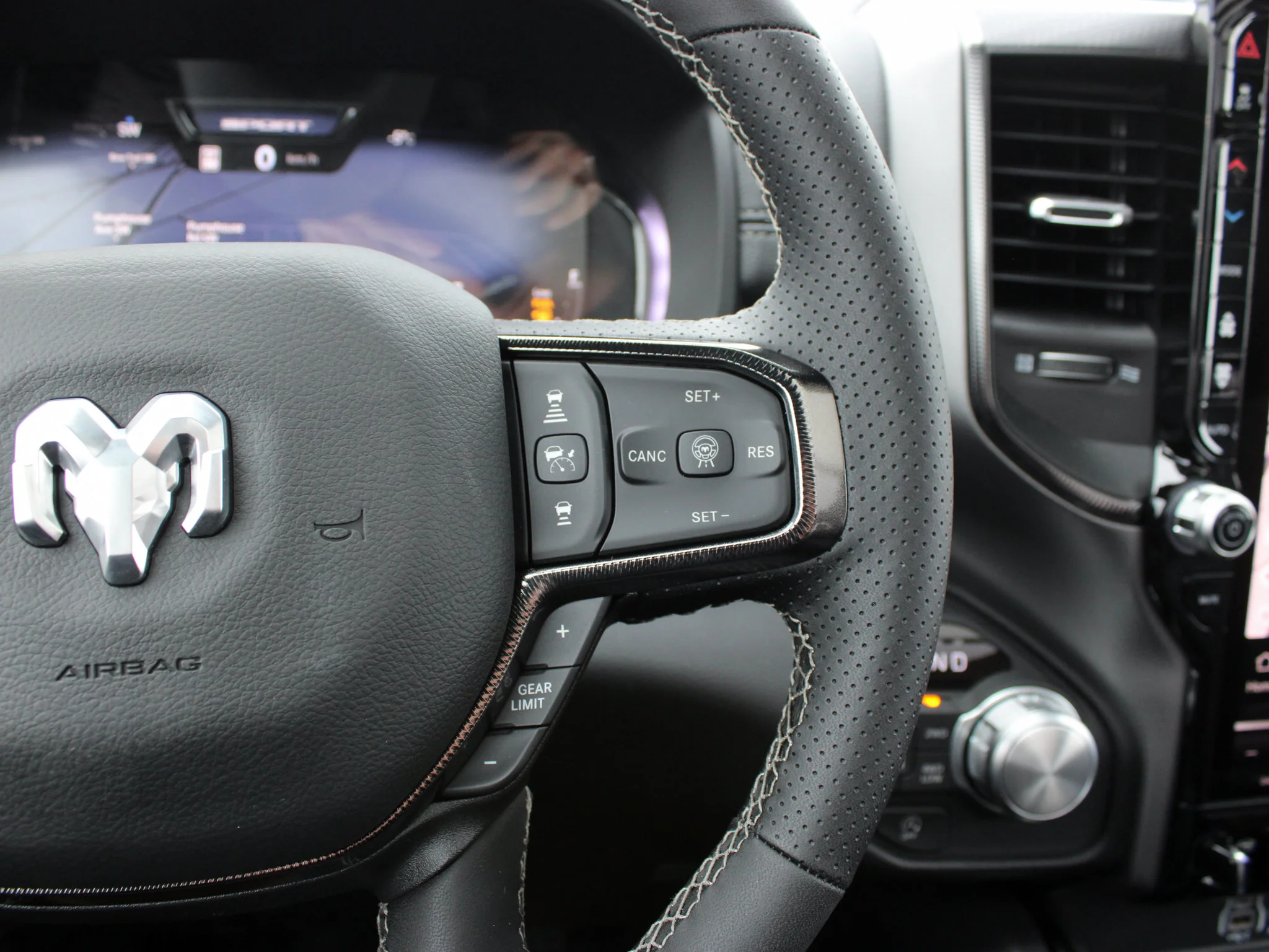 New 2026 Black RAM Sport* HEMI V8 image 20