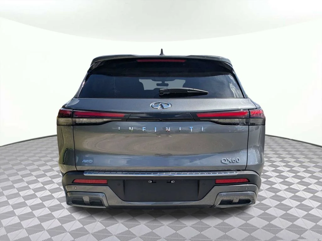 Used 2023 Gray INFINITI Sensory image 4