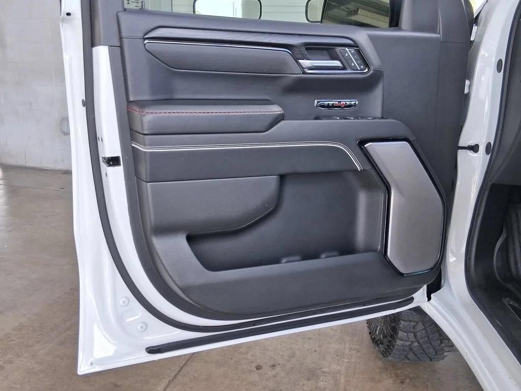 Used 2025 Summit White GMC AT4X image 20