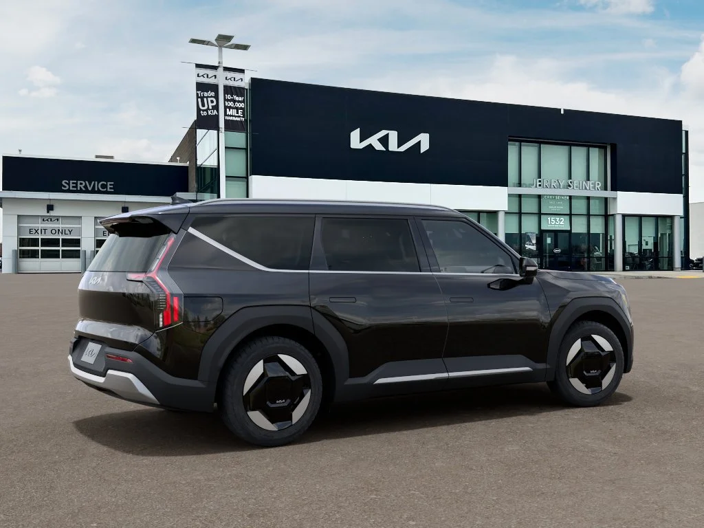 New 2026 Ebony Black Kia Wind image 6