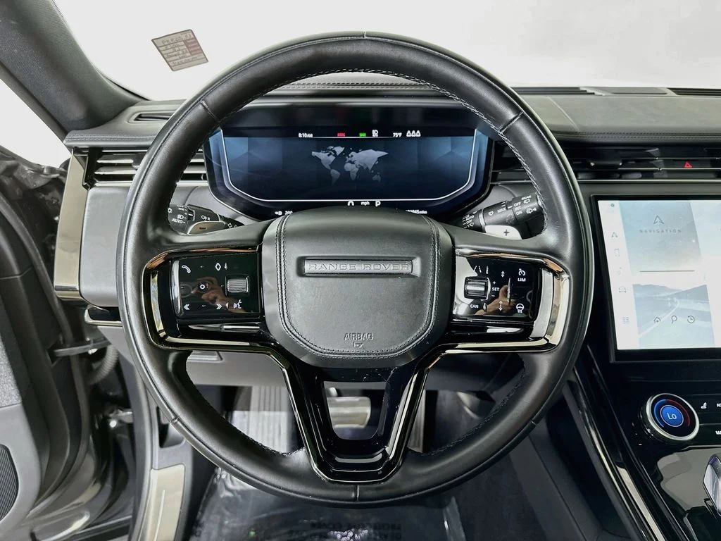 Used 2023 Carpathian Gray Premium Metallic Land Rover SE Dynamic image 12