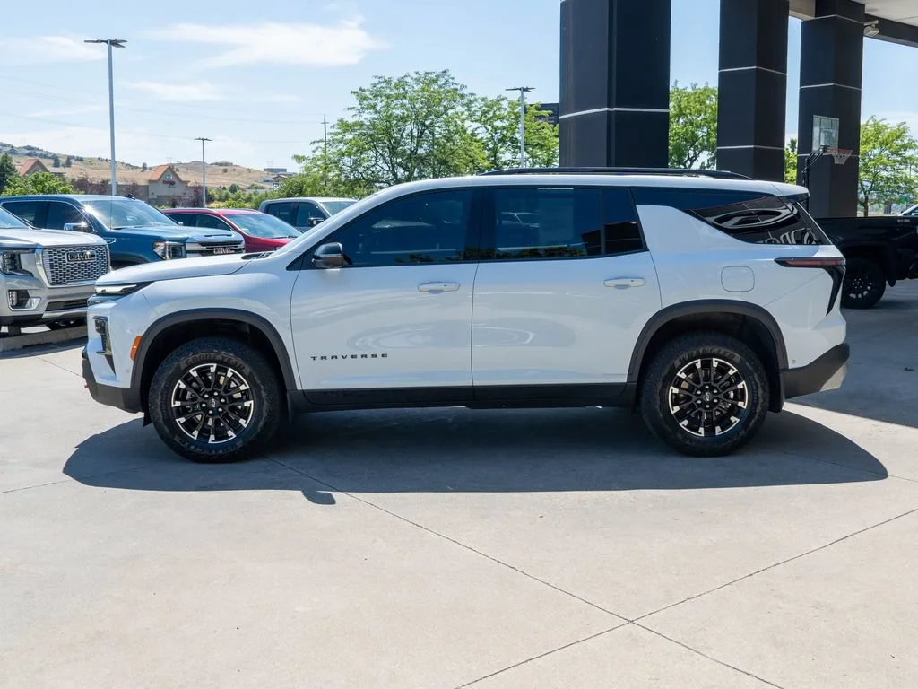 Used 2026 Polar White Tricoat Chevrolet Z71 image 4
