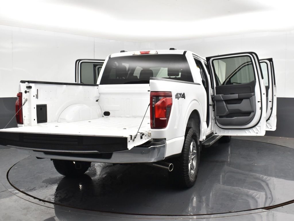 Used 2025 White Ford XLT image 35