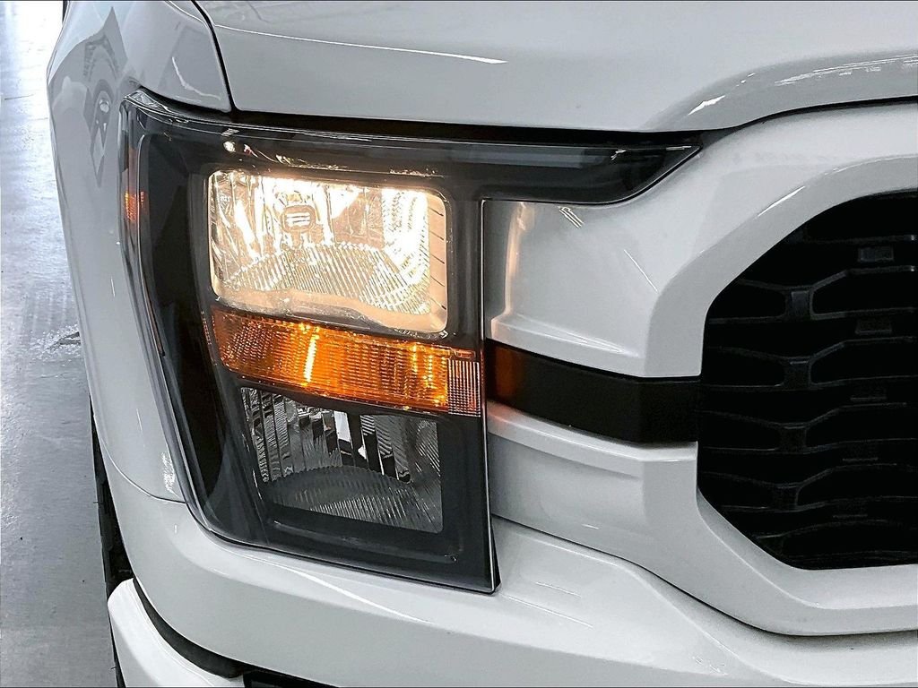 Used 2023 Oxford White Ford XL image 32