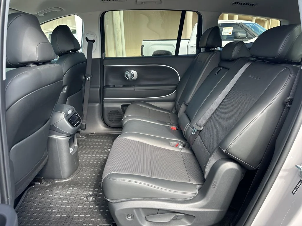 New 2026 Cyber Gray Hyundai SEL image 16
