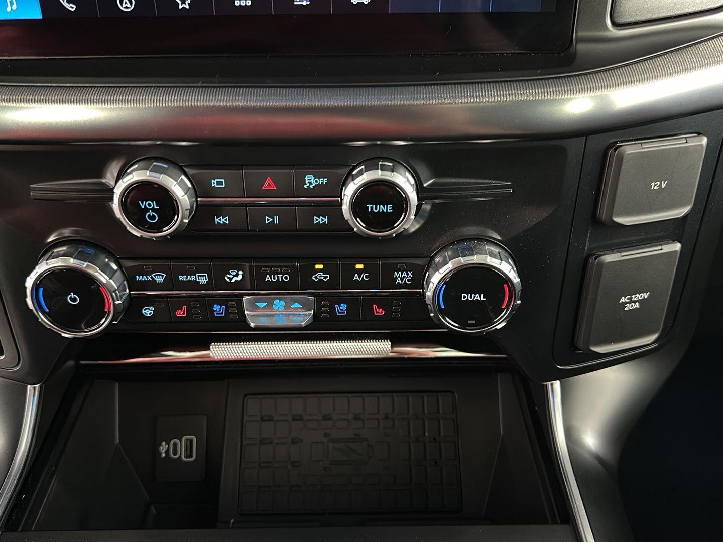 Used 2025 Agate Black Metallic Ford Raptor image 32
