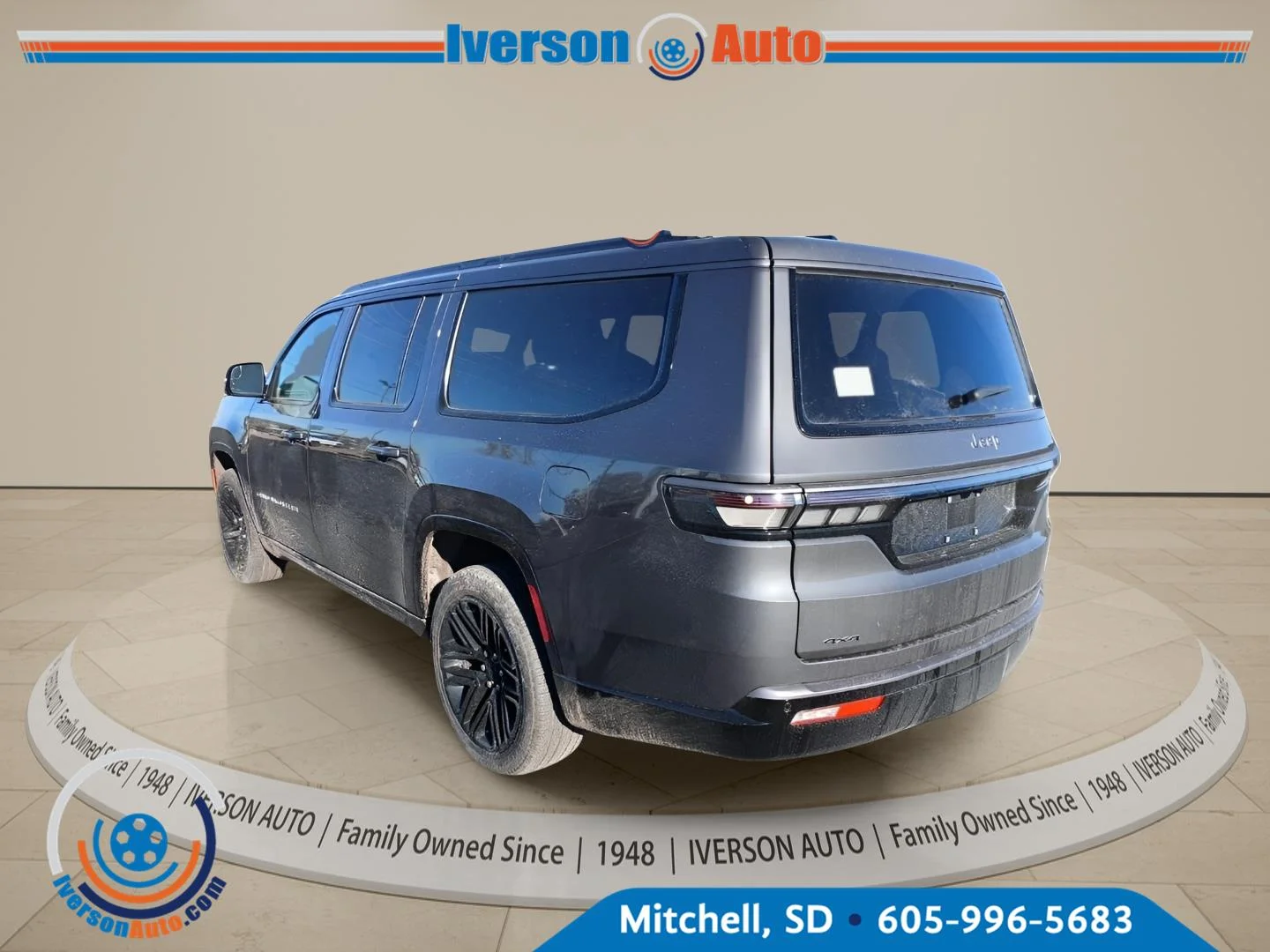 New 2026 Baltic-Gray Metallic Clear-Coat Exterior Paint Jeep Limited Reserve image 33