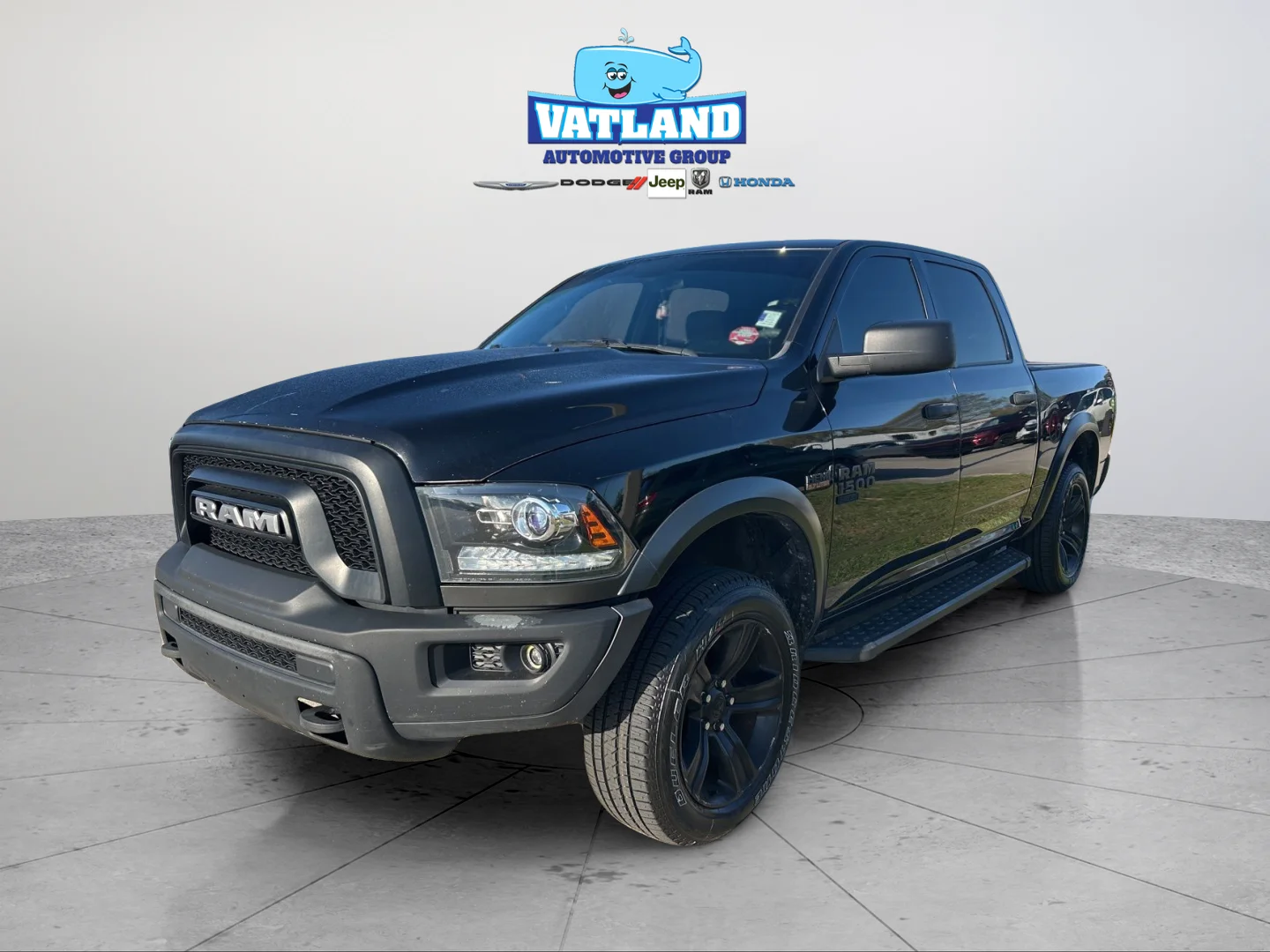 2021 RAM 1500 Classic Warlock 4x4 Crew Cab 5'7's photo