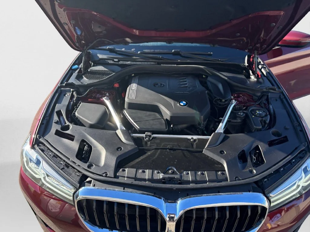 Used 2023 Red BMW 530i image 15