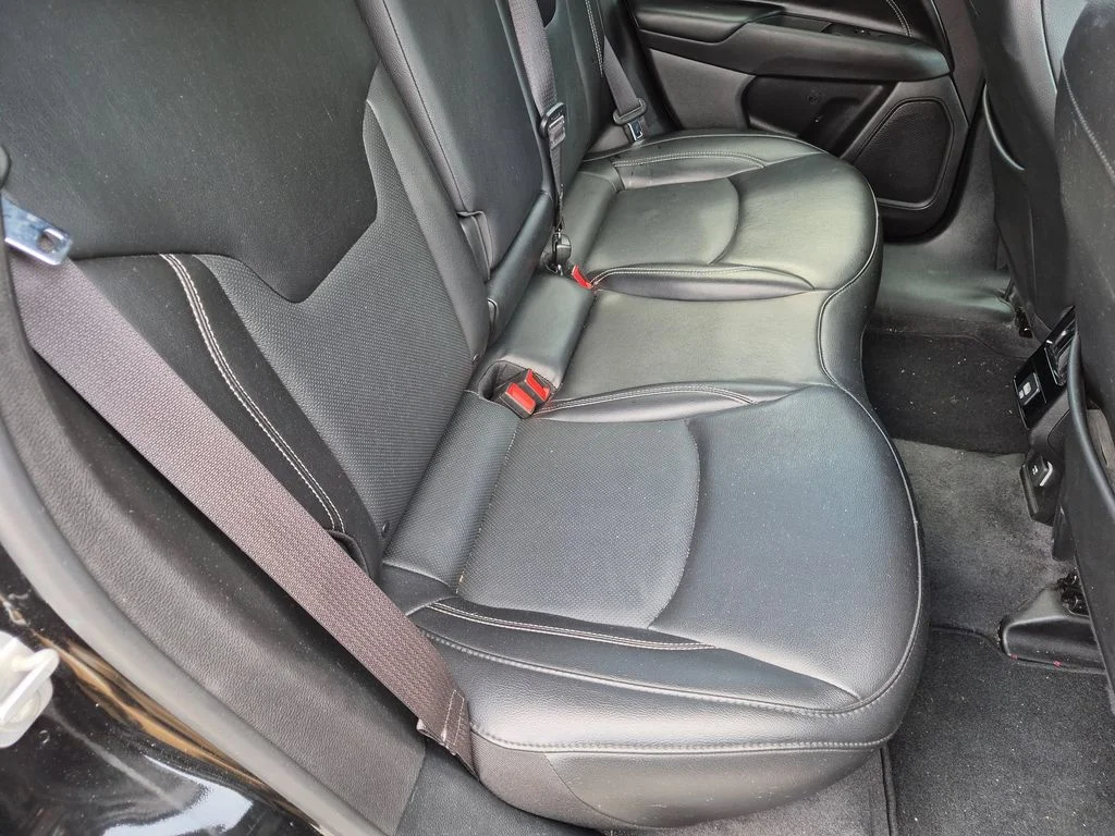 Used 2023 Black Jeep Limited image 26