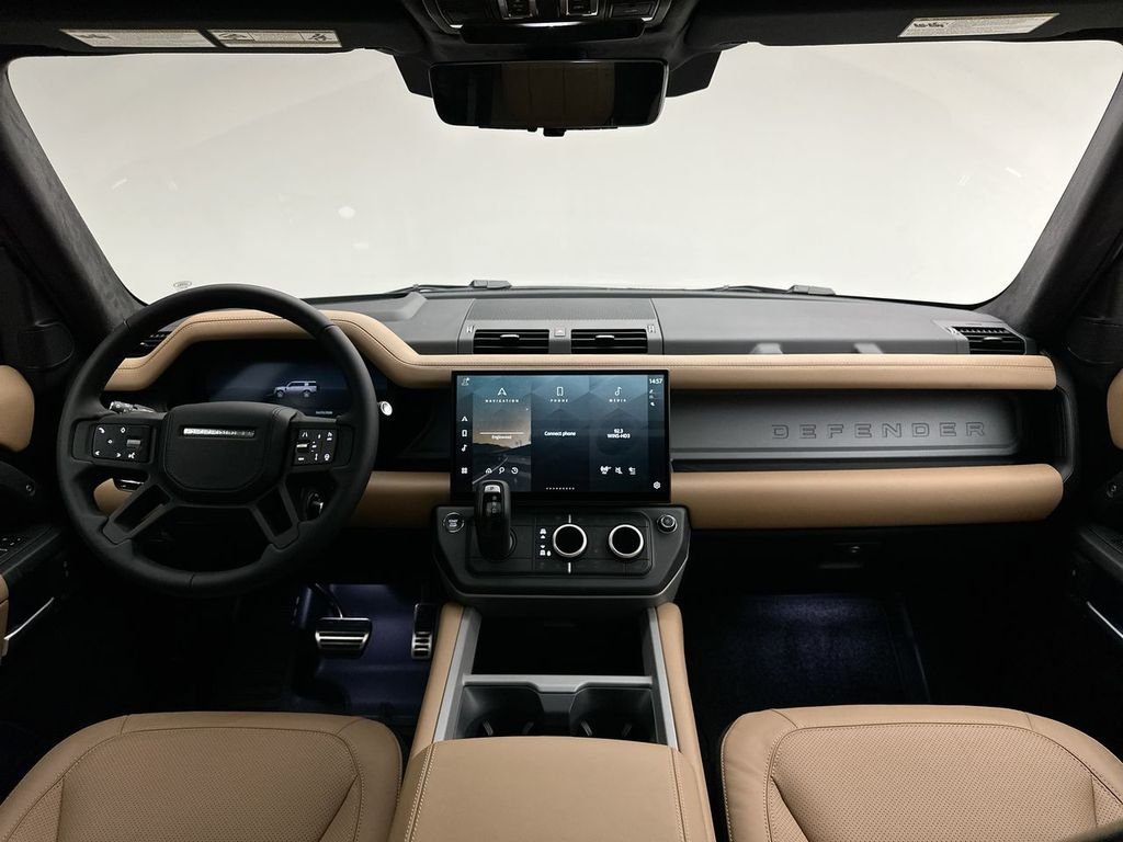 2026 Land Rover Defender V8 - Photo 17