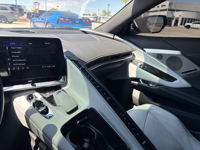 2021 Chevrolet Corvette 2LT - Photo 17