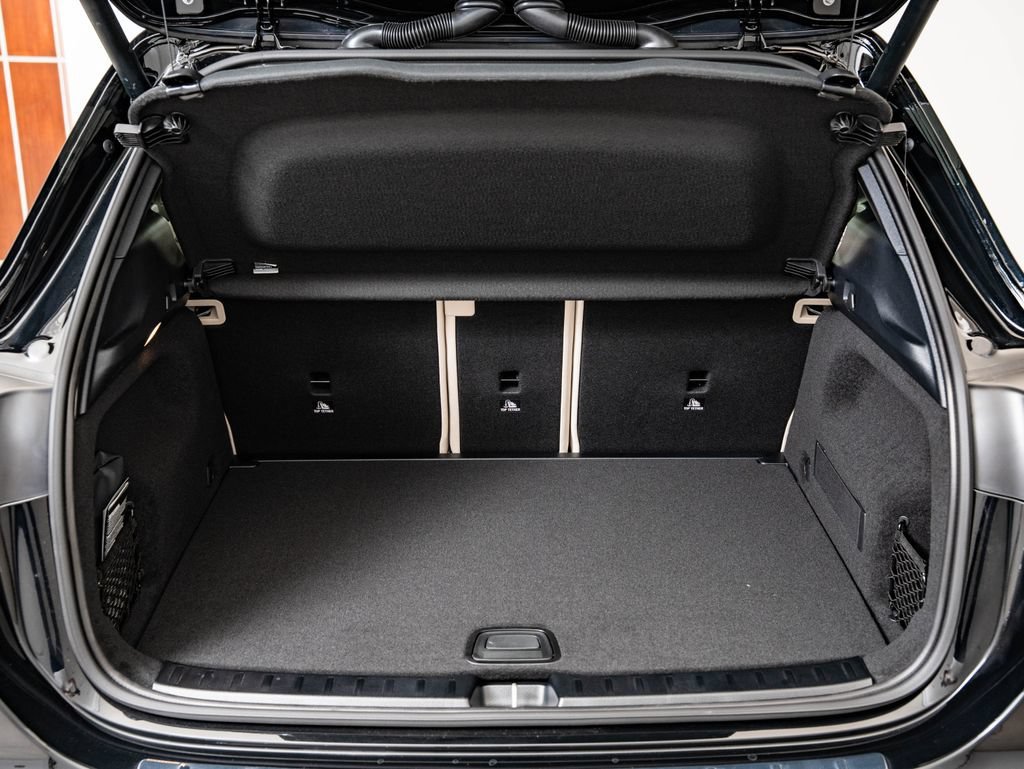 New 2026 Cosmos Black Metallic Mercedes-Benz GLA 250 image 21